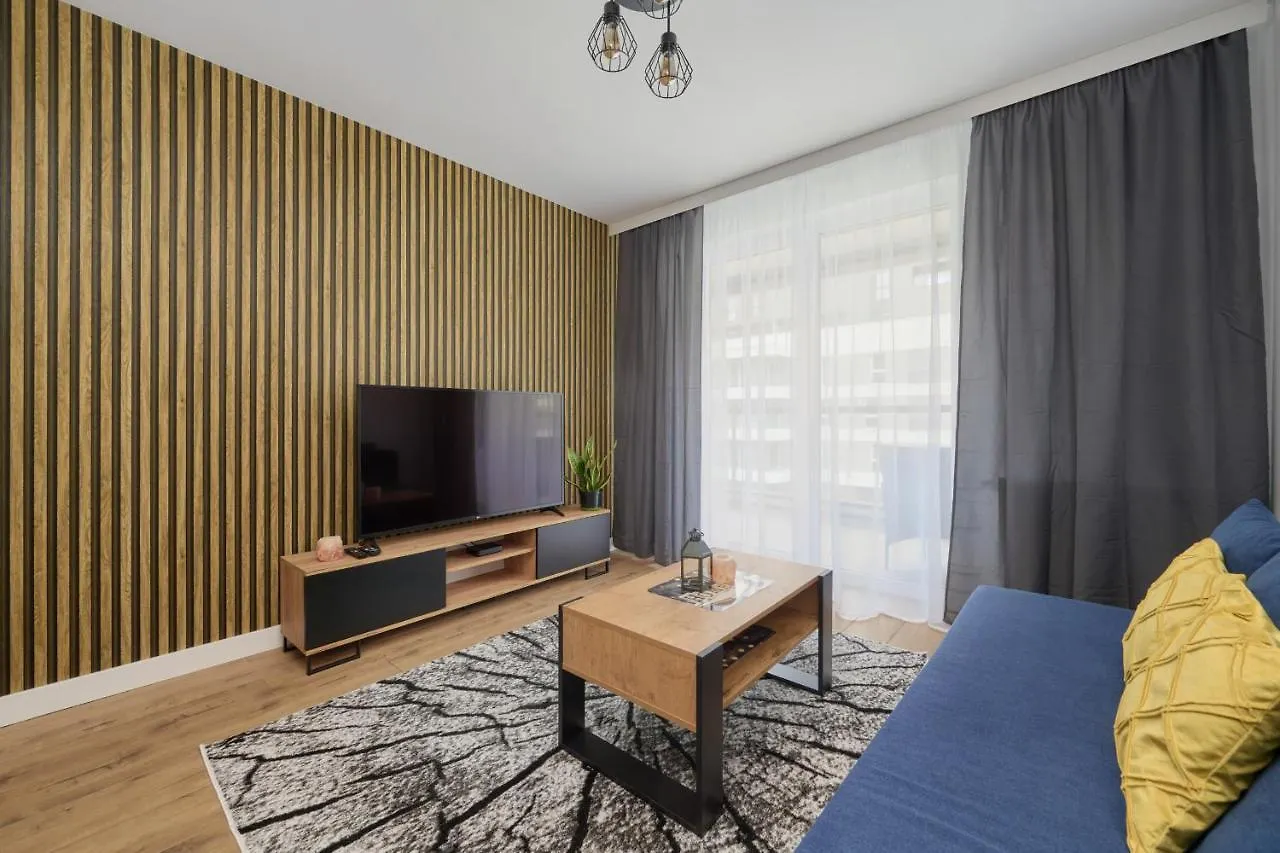 Apartment With 2 Bedrooms & Parking Wroclaw By Noclegi Renters